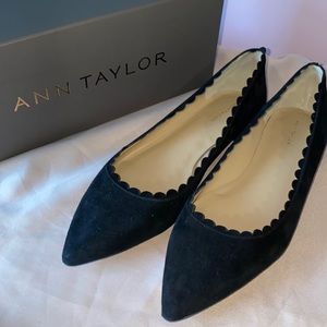 Ann Taylor Shreya Scalloped Flat